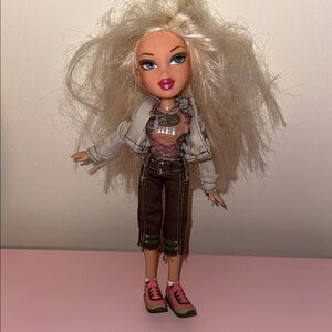 Bratz Adventure Girlz Cloe